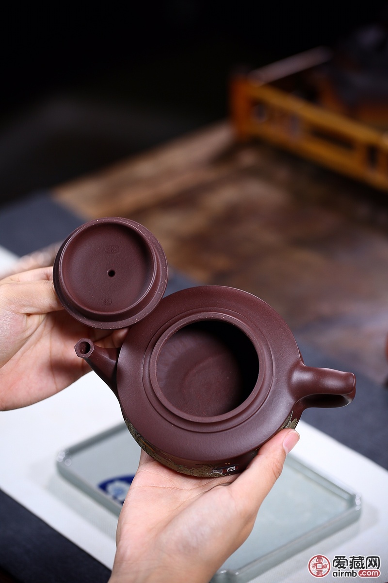 九江归路远，万里客船还。【精品