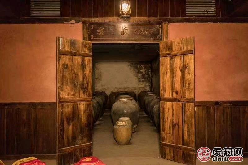 茅台镇53°酱香型白酒，纯粮酿