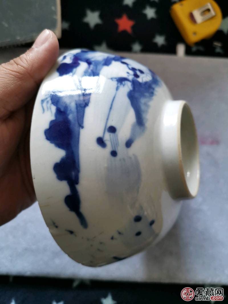 清代青花瓷碗瓷器品相如图，实物