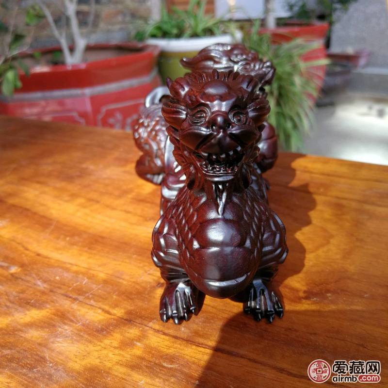 黑檀木麒麟狮一对\n\n名称：