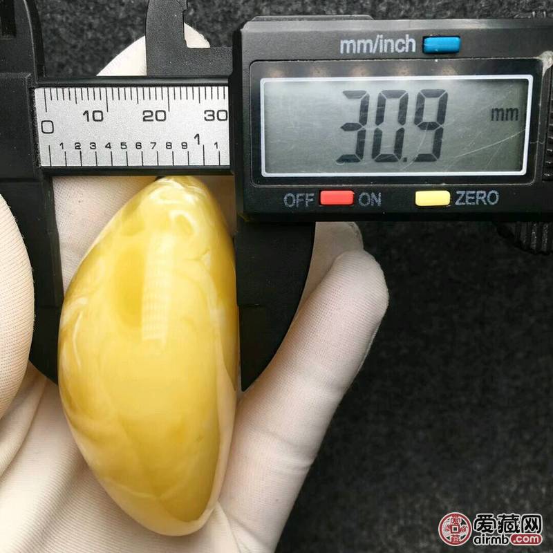 天然琥珀蜜蜡精品公主扣，花纹妖