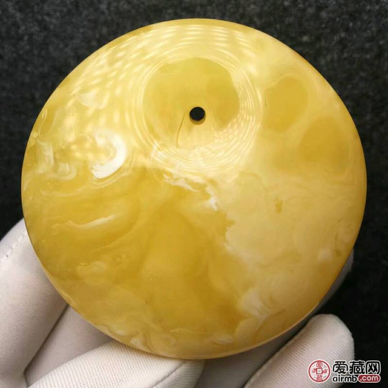 天然琥珀蜜蜡精品公主扣，花纹妖