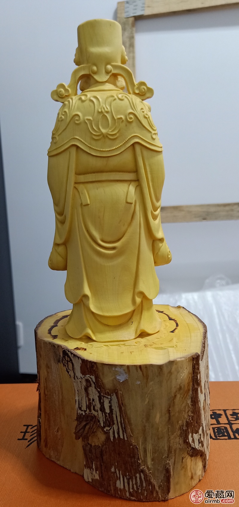 大叶黄杨木整料雕刻财神爷，高2