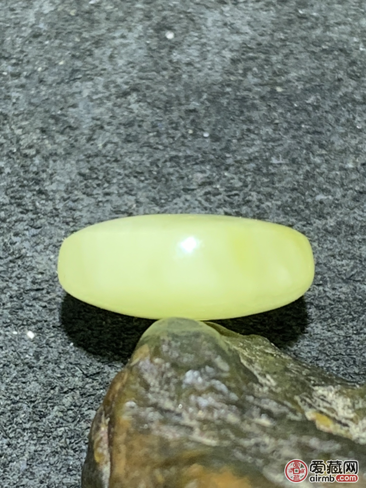 天然鸡油黄白花蜜平安扣一个！点