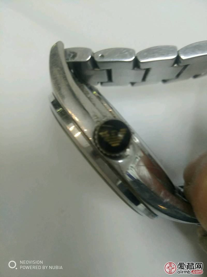 石英表一块，走时准，上手可戴，