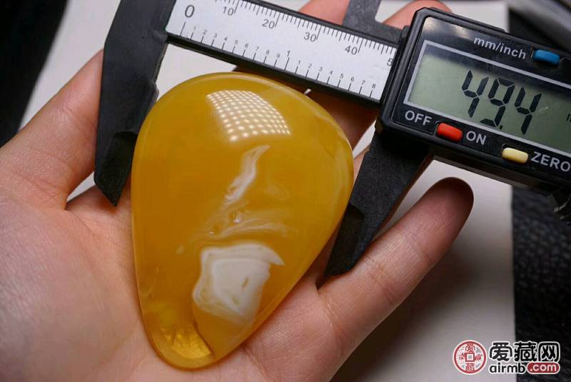 俄料鸡油黄飘瓷白花水滴，完美无