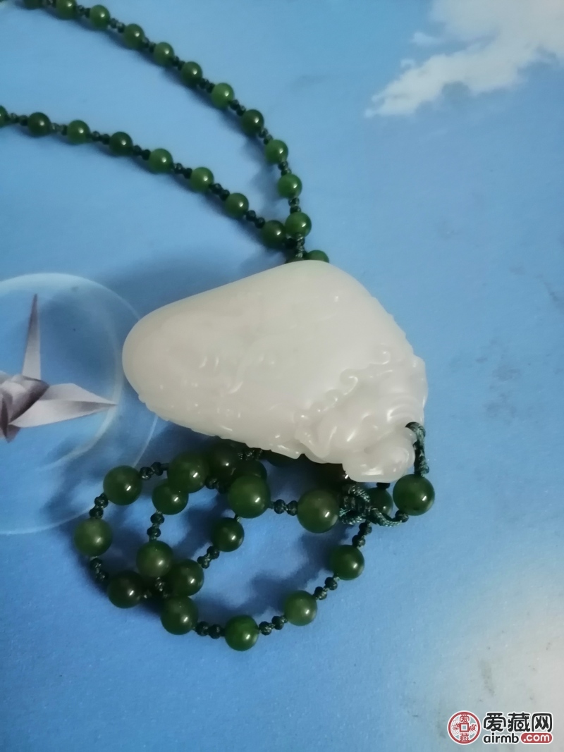 请老师帮我看看是什么料子的还有