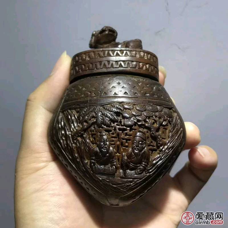 清代黄杨木精品香囊没有缺陷……
