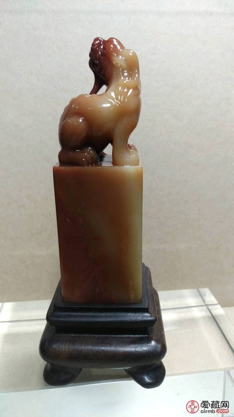 芙蓉晶印章，无筋无裂。\n玩印