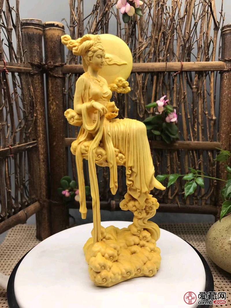 大叶黄杨木嫦娥奔月\n\n品名