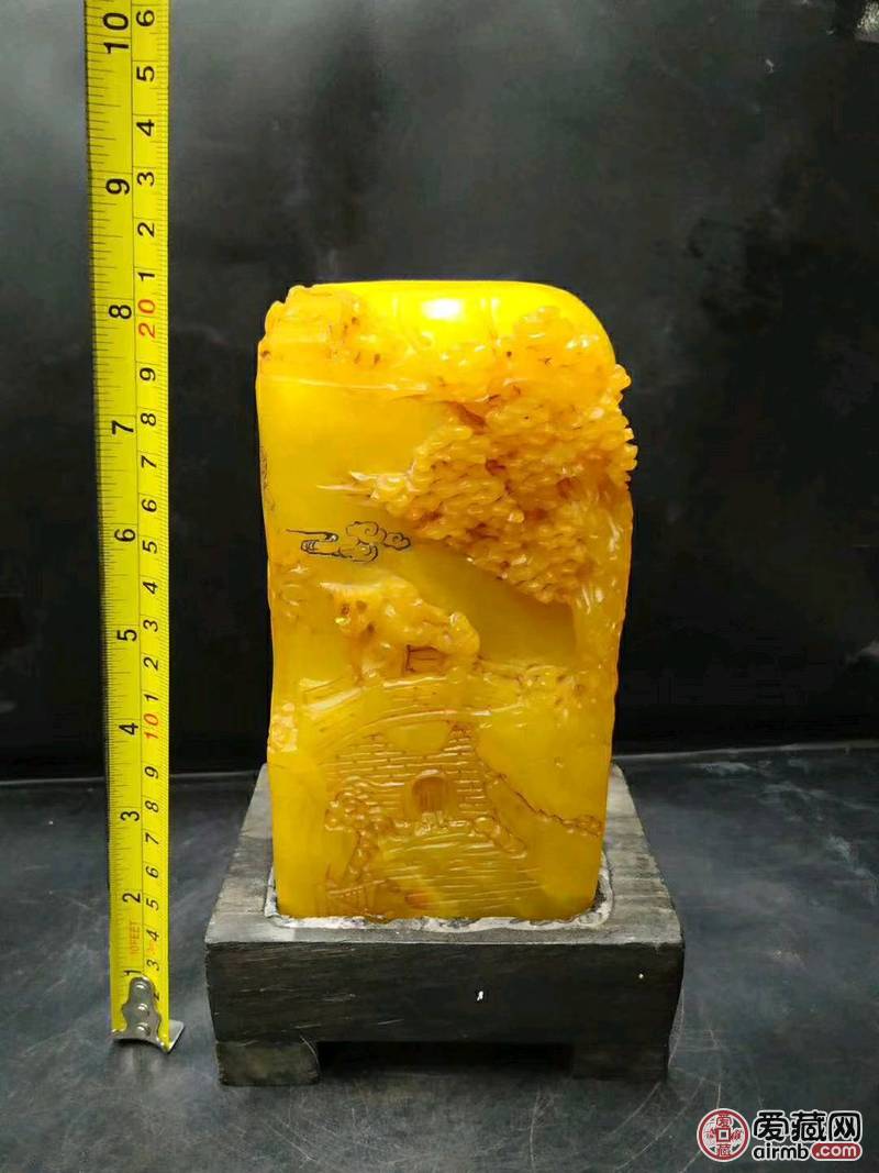 福建寿山金田黄摆件，雕工精细，