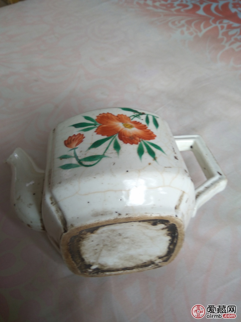 一把老方壶，品相如图。处理品，