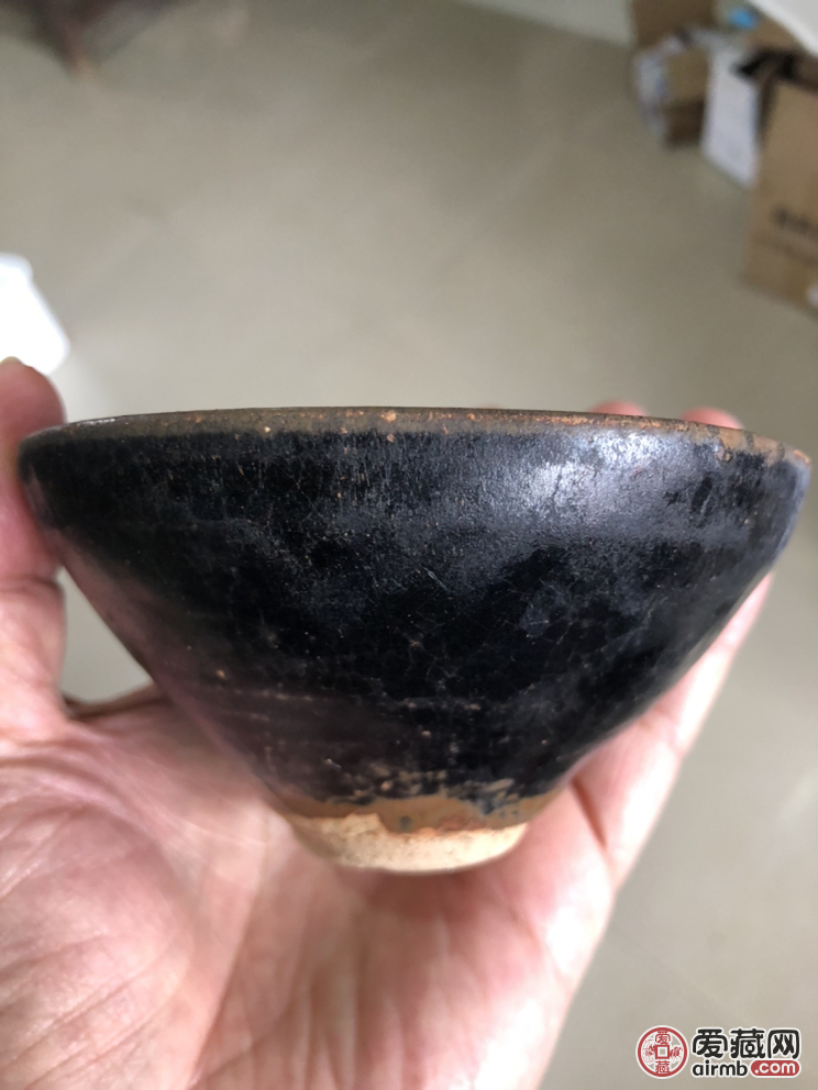 吉州盏 宋代吉州窑黑釉盏，如图