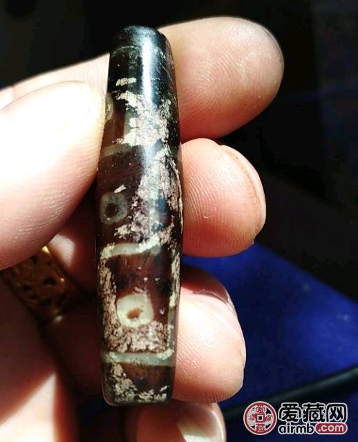 西藏老九眼天珠：此天珠为至真至