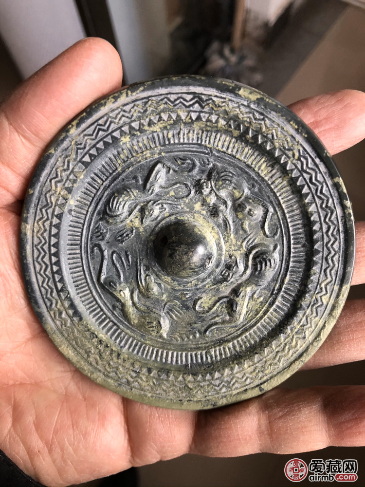 汉代铜镜，直径9．4厘米，喜欢