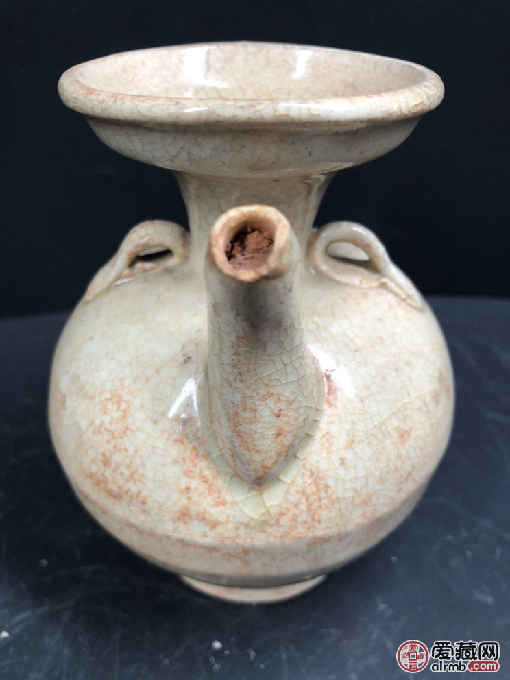 宋代繁昌窑壶，如图，高13厘米
