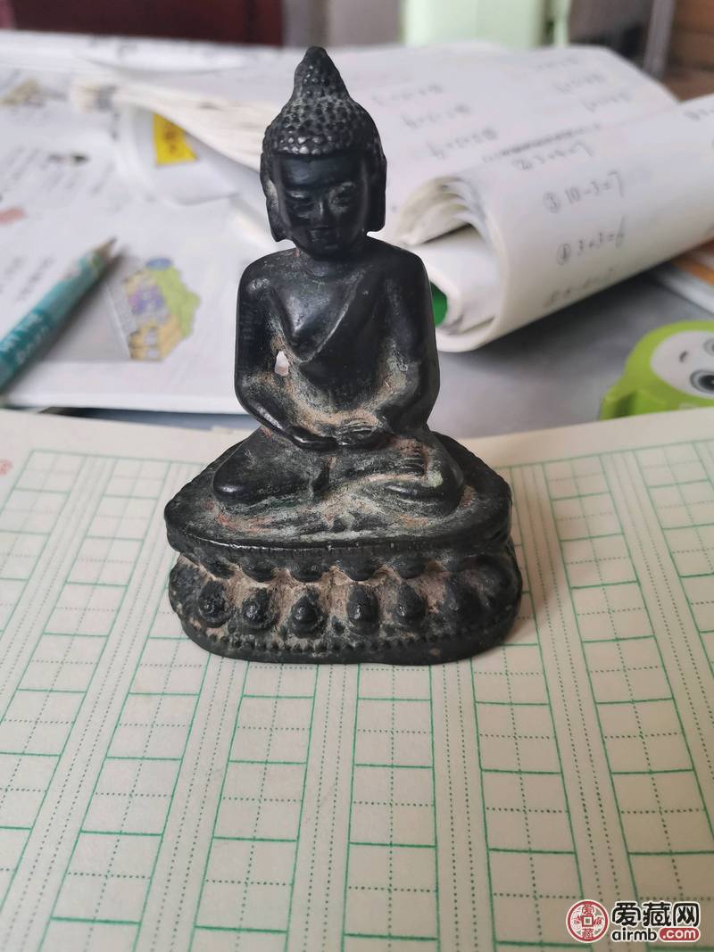 青铜佛*