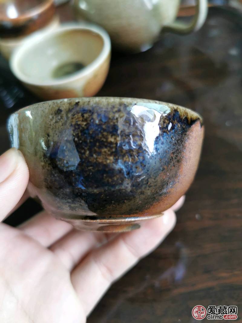 柴烧陶瓷杯。（窑宝级别。杯口有