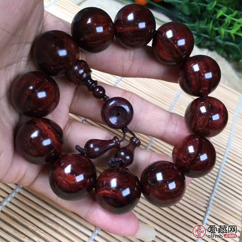 达到58克的*收藏版海南黄花梨