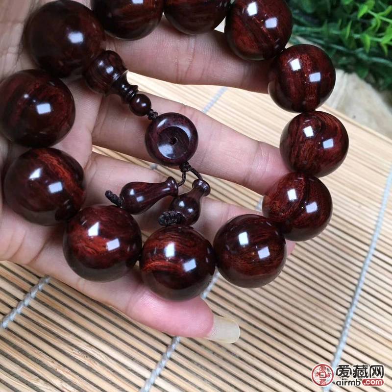 达到58克的*收藏版海南黄花梨