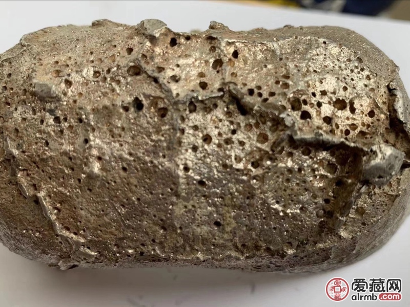 家传的银锭，几代人了，也说不清