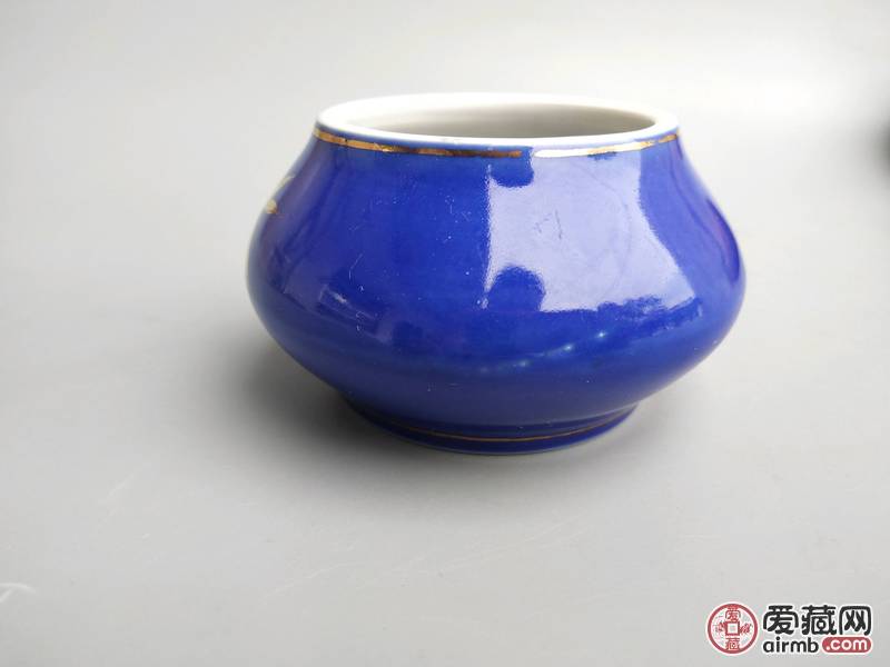 567瓷器景德镇厂货笔洗 \n