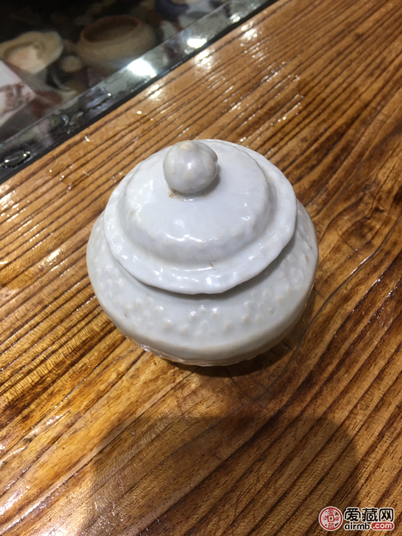 元代枢府窑印花小罐，大开门，品