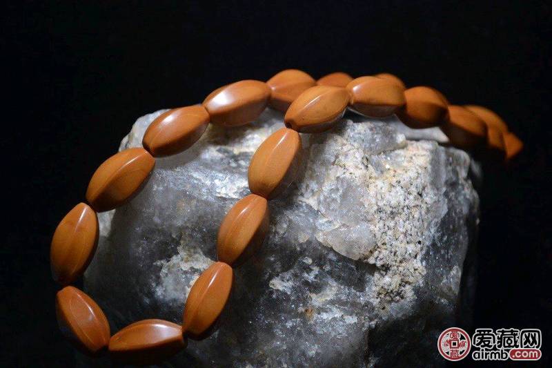【品名】【六棱核】橄榄核雕手串