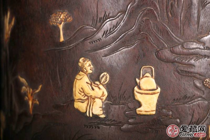 \n清 紫檀镶珍贵材质雕人物故