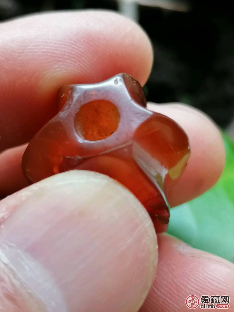 辽金，玛瑙瓜棱珠，手工打磨痕迹