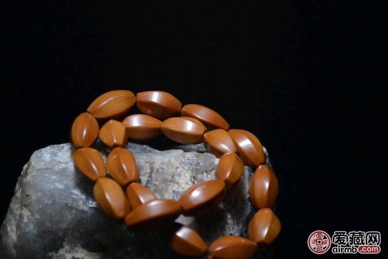 【品名】【六棱核】橄榄核雕手串