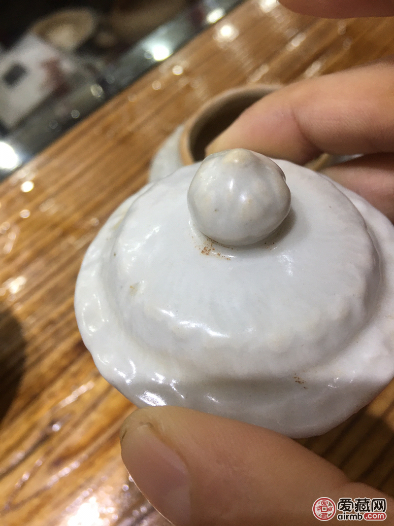 元代枢府窑印花小罐，大开门，品