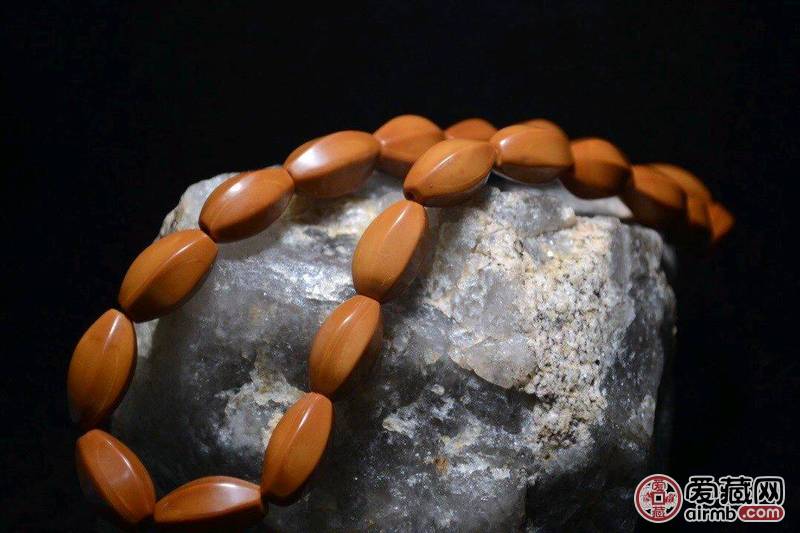 【品名】【六棱核】橄榄核雕手串
