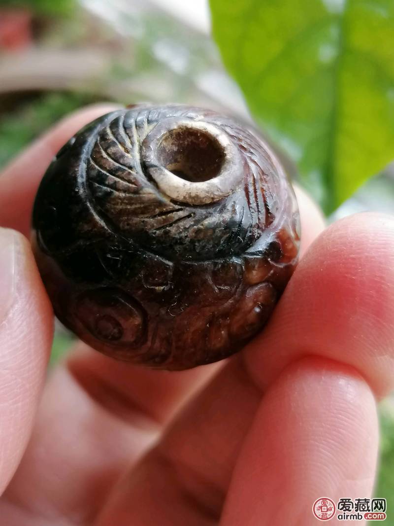 辽金，玛瑙瓜棱珠，手工打磨痕迹