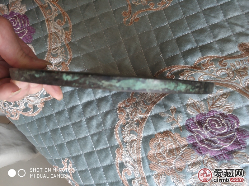 直经19厘米，纹字32个，请老