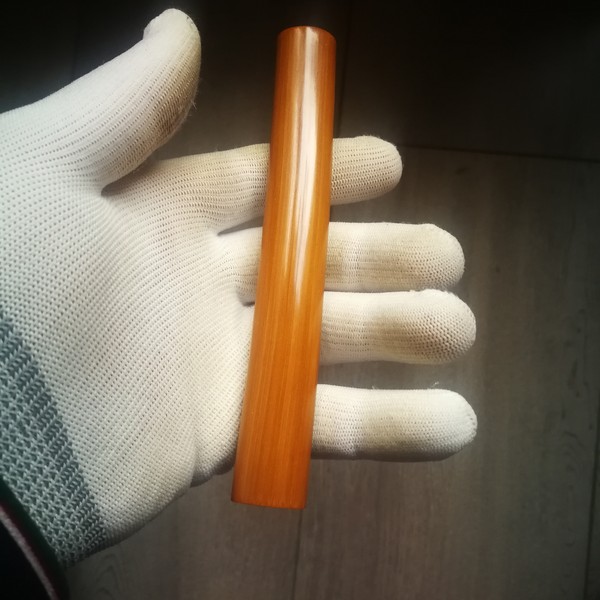 本人把玩两年的一根扁料实心竹已经变红包浆