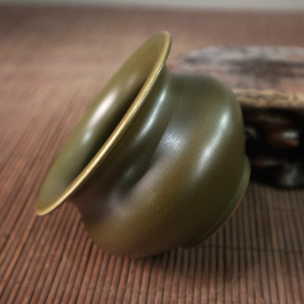 茶叶末釉小香炉高6.2宽9