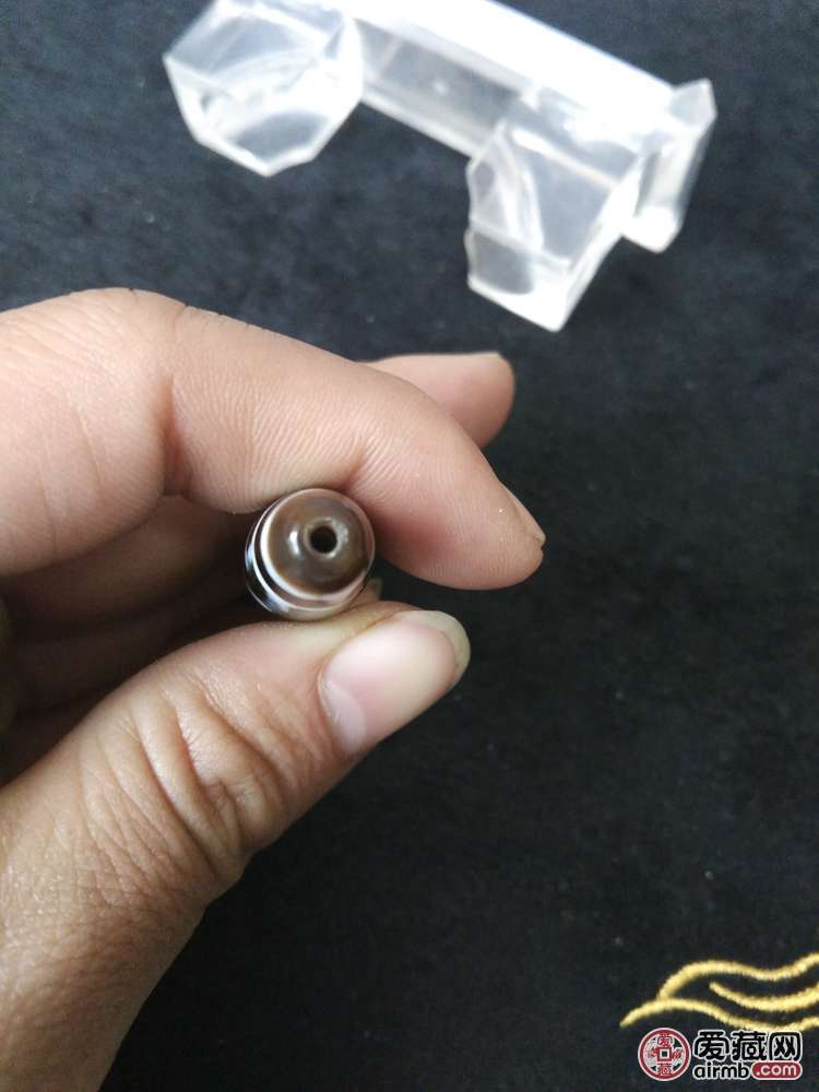 传世少见的老天珠挂件
<br 