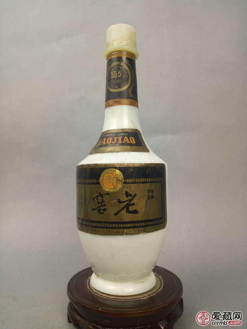 品名老窖特曲年份90年初原膜有裂已保护度数