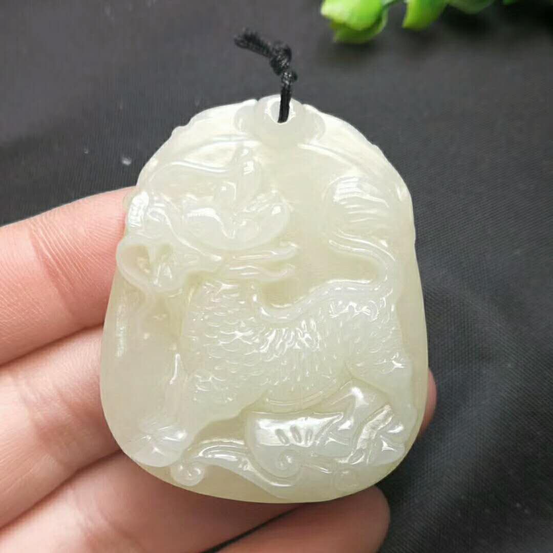 精品和田玉瑞兽麒麟挂件尺寸约43358mm