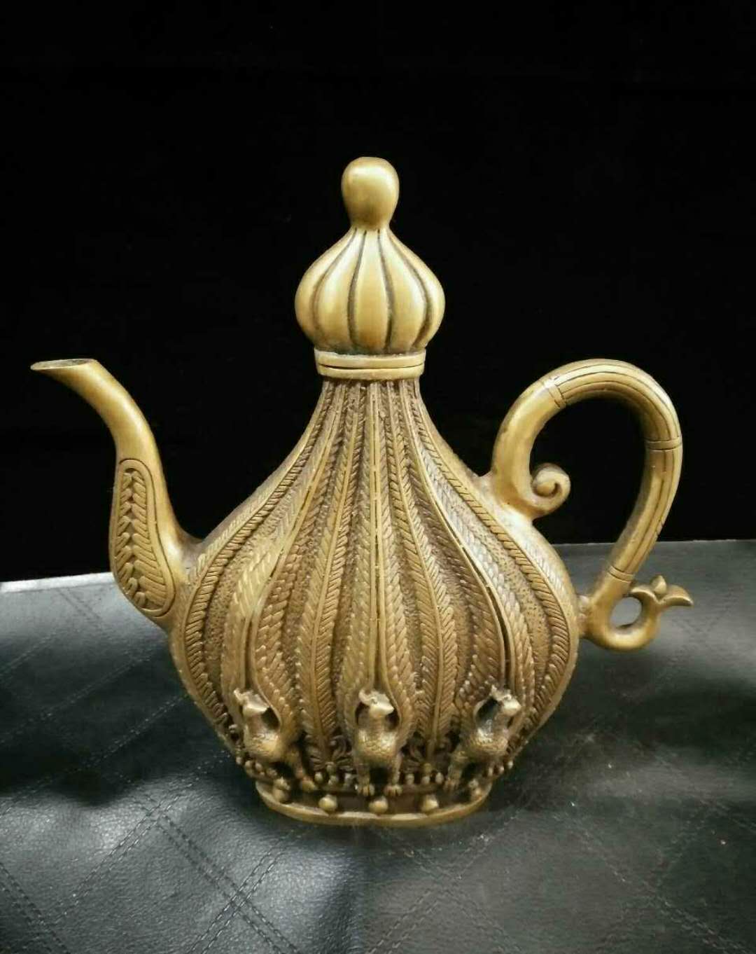 精铜水壶酒壶一把,可做摆件,雕刻精美图案,做工精巧