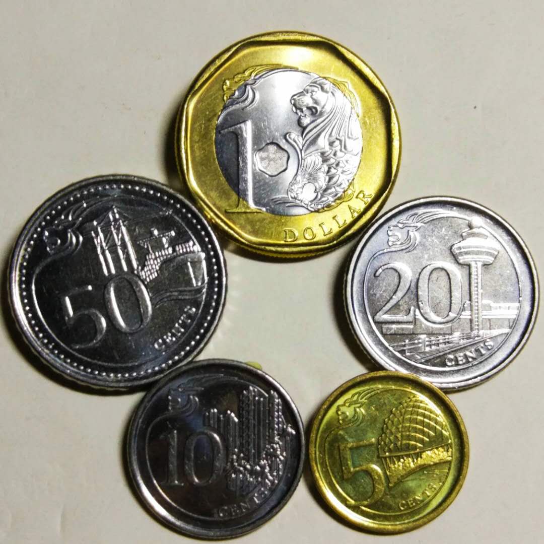 新加坡新版硬币一套5枚.保真,假一赔十.有多套.年
