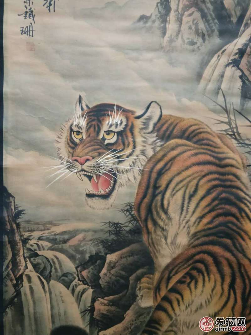 新品上拍低价交友上山虎宣纸临摹卷轴字画一幅