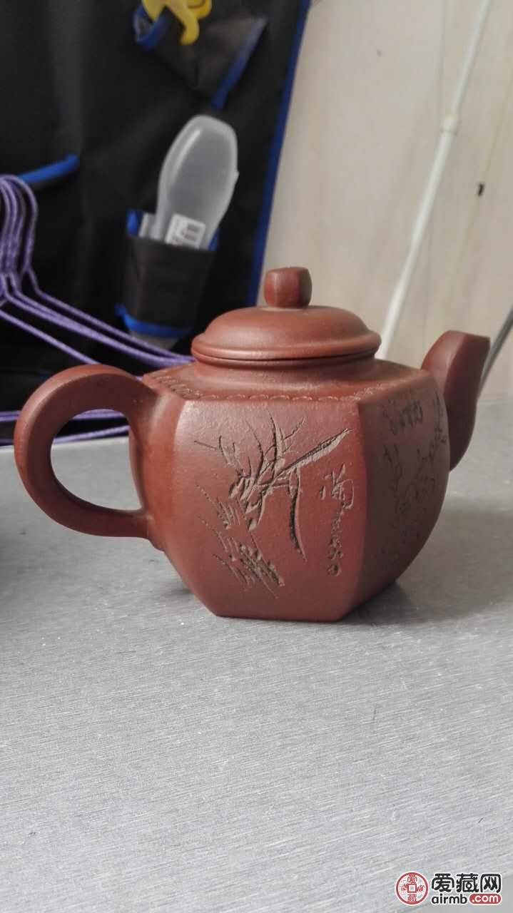 请专家看看这把紫砂壶
