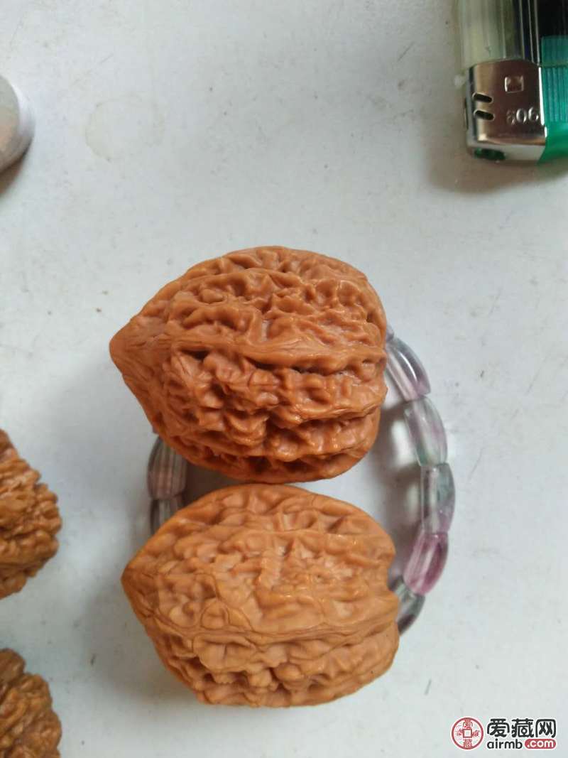 真沈阳鸡心核桃一对儿,目前沈阳