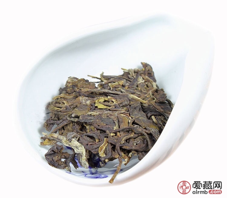 2013年 臻品蓝印 普洱生茶 357克/饼