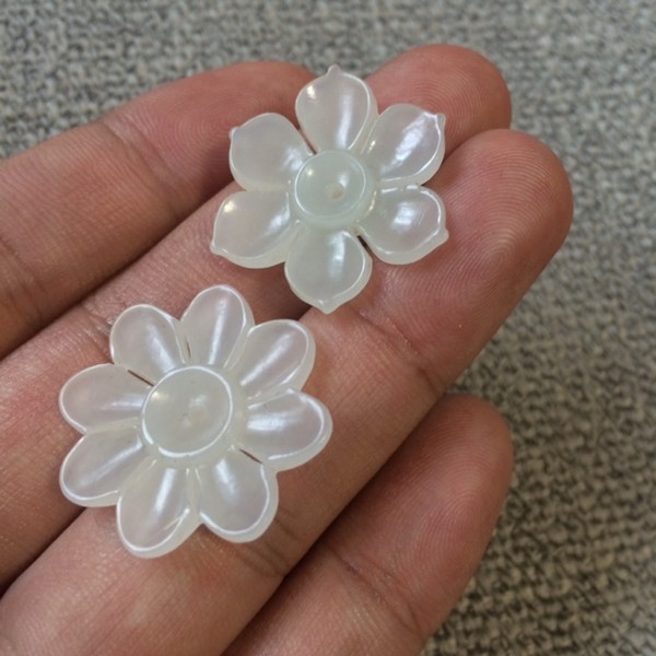 两个和田玉花片,很漂亮