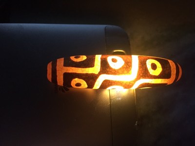 家里找到的老物件,九眼天珠,懂得人来拍,看好在出价