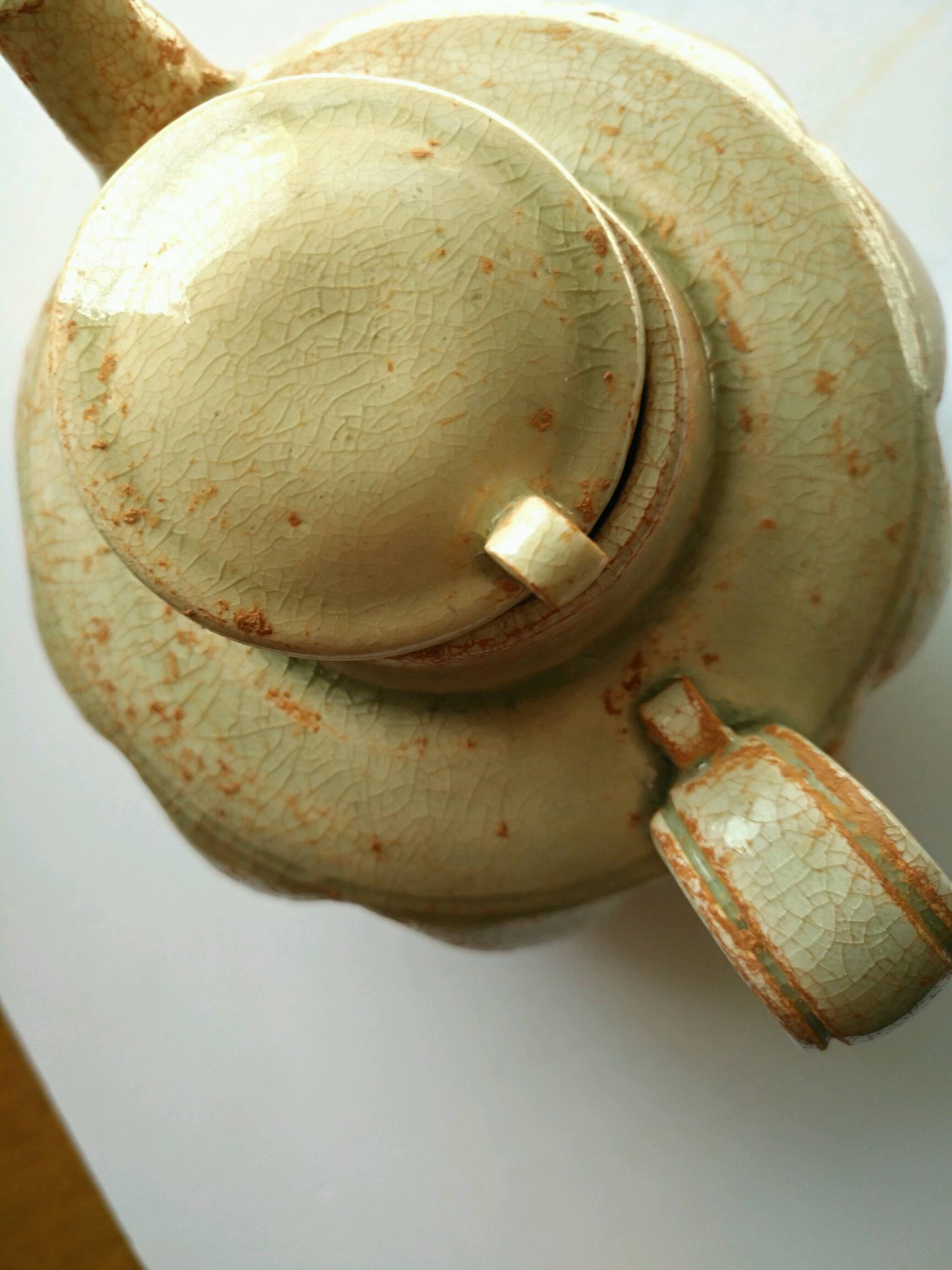 湖田窑瓜棱状短流小酒壶 土出