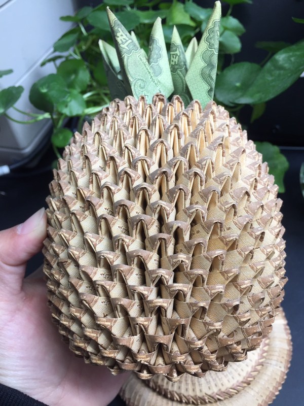 还记得一分钱叠的菠萝吗那个年代摆在柜子上作装饰